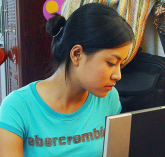 Diễn viên Thùy Linh