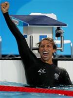 Ian Thorpe - mot tay boi hang dau the gioi, da quen mat nguoi ham mo cach day vai nam trong bo do boi ao lien qua