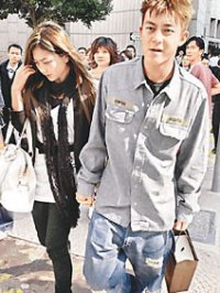 Tran Quan Hy va Duong Vinh Tinh.