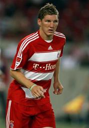 Schweinsteiger - Dich nham cua Ba dam gia