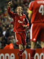 Crouch se chia tay Liverpool neu cu phai ngoi hoai o ghe du bi