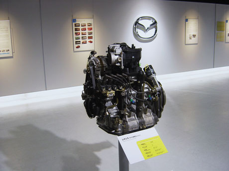 Mazda_rotary_engine-copy.jpg