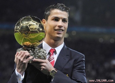 Cristiano Ronaldo nhận Quả bóng vàng châu Âu 2008