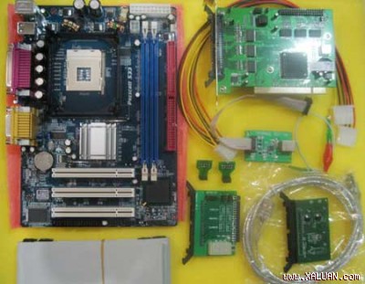 Bộ máy cứu dữ liệu chỉ mainboard dòng 865 và các công cụ mở rộng. Ảnh: V.H.