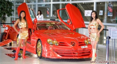 Giấc mơ vàng mang tên Mercedes Benz SLR Red Gold Dream 999
