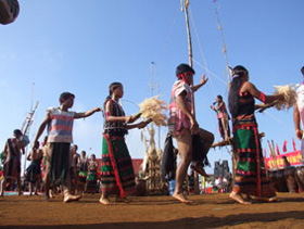 http://www.xaluan.com/images/news/Image/2009/06/17/1245233772.img.jpg