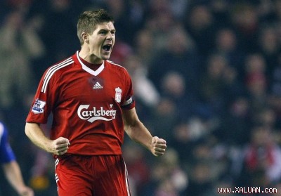 Gerrard đang thể hiện được bản lĩnh của một thủ quân thực thụ