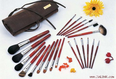Cách chọn cọ trang điểm