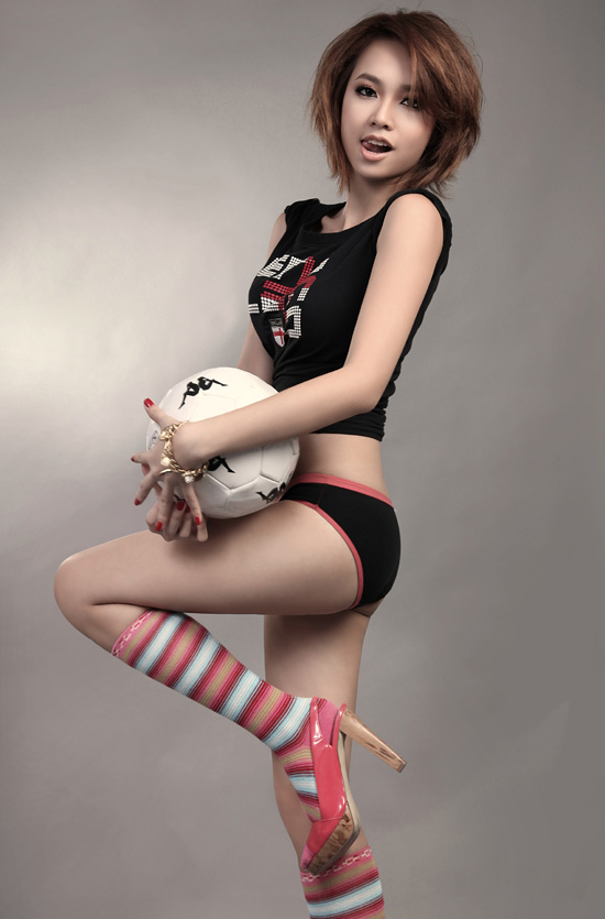 Người yêu cầu thủ Như Thành cực   "nóng" mùa World Cup  (Phần 1),  Thời trang, thể thao, World Cup  2010, như thành, ngọc diệp,   cầu thủ, chân dài