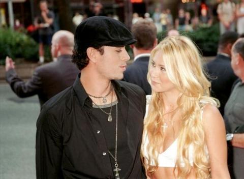 291110Kournikova07.jpg