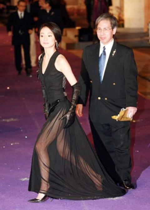 Khi sao nữ "cự tuyệt" quần chip, Phim, Sao nu,sao hoa ngu, sao hollywoodd, pham bang bang,paris hilton,chau tan, Julie Atlas Muz , Jessica Simpson, lo hang, quan chip