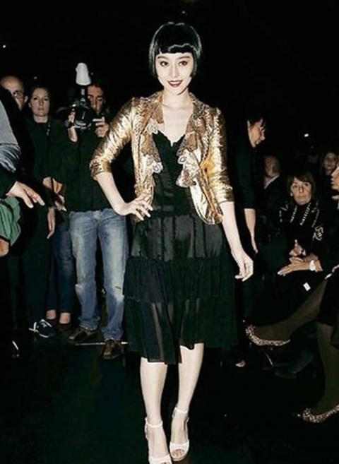 Khi sao nữ "cự tuyệt" quần chip, Phim, Sao nu,sao hoa ngu, sao hollywoodd, pham bang bang,paris hilton,chau tan, Julie Atlas Muz , Jessica Simpson, lo hang, quan chip