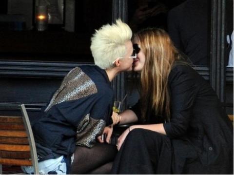 6 siêu mẫu đồng tính hot nhất thế giới, Thời trang, sieu mau dong tinh, gioi thu ba, scandal dong tinh, kate moss, Gia Marie Carangi, Jenny Shimizu, Freja Beha Erichsenl
