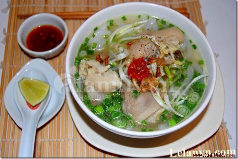 Bánh canh giò heo