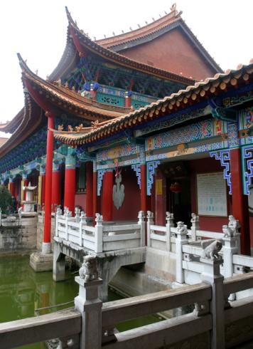 Một trong những điểm tham quan tại Côn Minh.