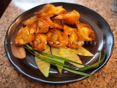 Hoành thánh giòn rụm
