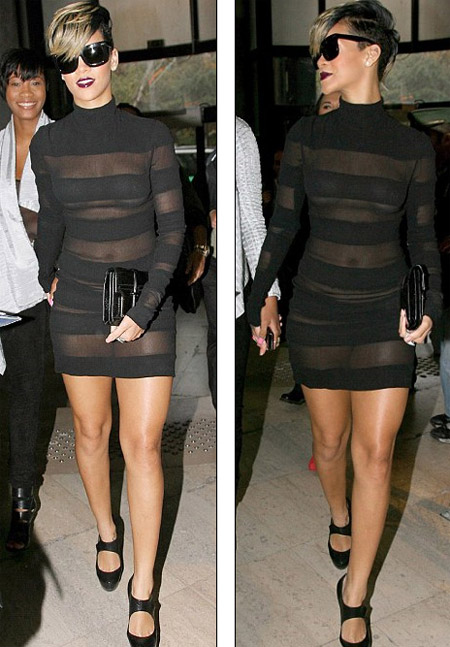 Rihannan táo bạo khi không mặc nội y xuất hiện trong tuần lễ thời trang Paris, tuy nhiên trang phục này còn kín đáo chán vì không bị 