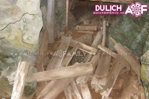 Rùng mình khám phá hang quan tài ở Quan Hóa - 7