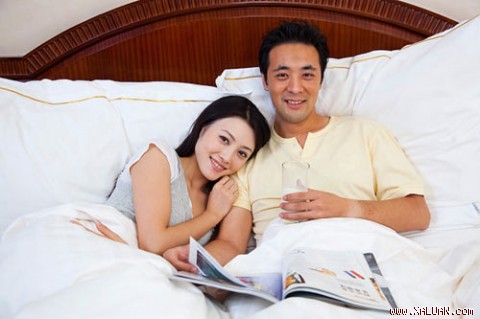Hãy chia sẻ với cô ấy về cảm xúc của bạn (Ảnh minh họa)