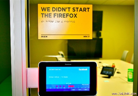 Tên căn phòng được biến tấu từ bài hát We Didn't Start The Fire của Billy Joel thành We Didn't Start The Firefox.