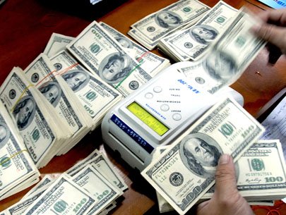 Biến động giá: Nhà đầu tư giảm đặt cược vào USD 