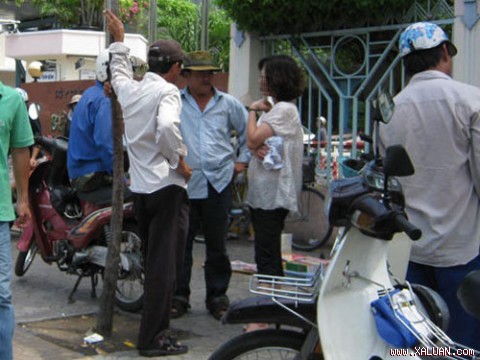 Mua bán tinh trùng - nhộn nhịp chốn "khoe hàng" khỏe