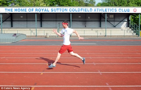 AE 5s đối phó thế nào khi gặp cướp giật?