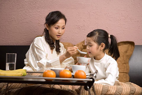 Có nên tiếp tục cho con ăn yến để vỗ béo??? Có nên tiếp tục cho con ăn yến để vỗ béo???