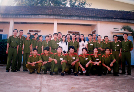 Ly kỳ chuyện phá án trong rừng thẳm