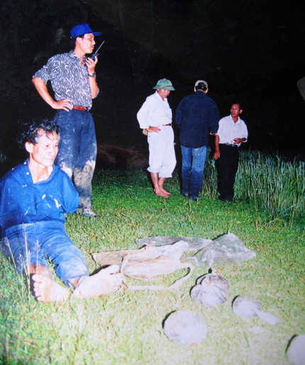  Bắt tội phạm giữa đêm khuya.