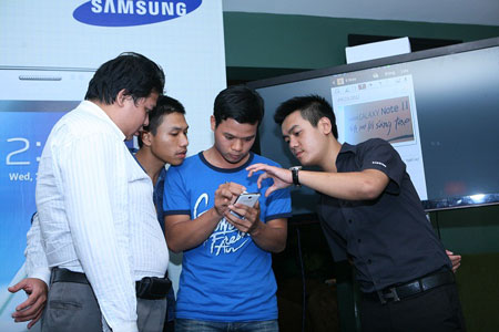 [Image: NoteII-off2-57c14.jpg]