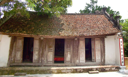  Miếu thờ Đàm Thái Hậu - thân mẫu vua Đinh Tiên Hoàng ở làng Lộc Thọ
