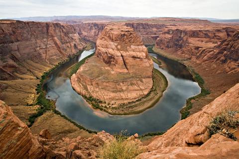 Khúc uốn Horseshoe Bend hình móng ngựa trên con sông Colorado, bang Arizona. Ảnh: Luca Galuzzi