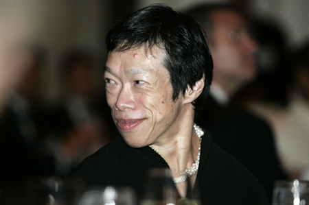 Một trong những tấm ảnh rõ ràng hiếm hoi của tiến sĩ Vỹ Linh .