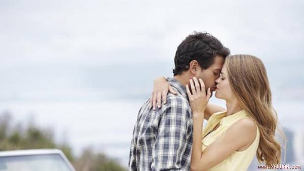 Tới Salvador do Mundo, du khách sẽ không còn được phép hôn nhau tại nơi công cộng. Ảnh: Heraldsun.