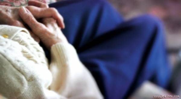 Khẩn trương truy tìm 2 nam thanh niên hiếp dâm cụ bà 88 tuổi