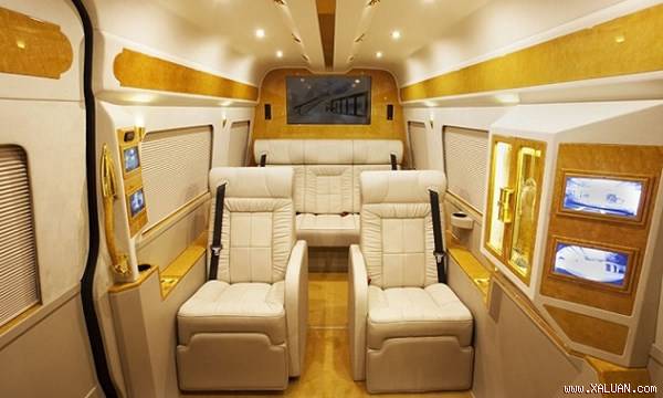 Nội thất dát vàng siêu xa xỉ trong xế độ Mercedes Sprinter Grazia
