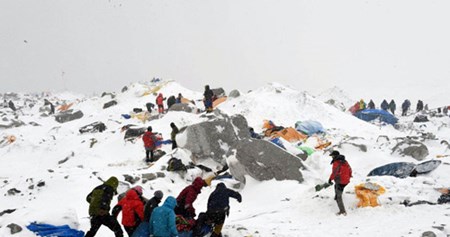 Thoát chết động đất kinh hoàng nhờ bát súp ảnh 2