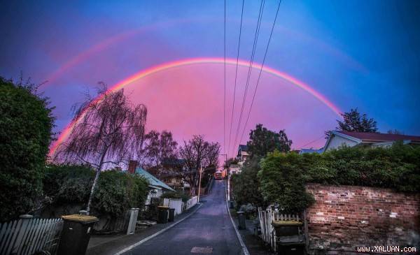 Cầu vồng đặc biệt xuất hiện tại bang Tasmania.