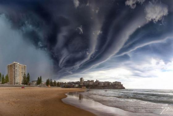 Nhìn bầu trời  Manly của tiểu bang New South Wales giống như một cuộc xâm lăng của UFO.