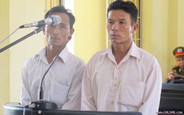Hai bị cáo Mai Đình Tâm (47 tuổi), Nguyễn Văn Ly