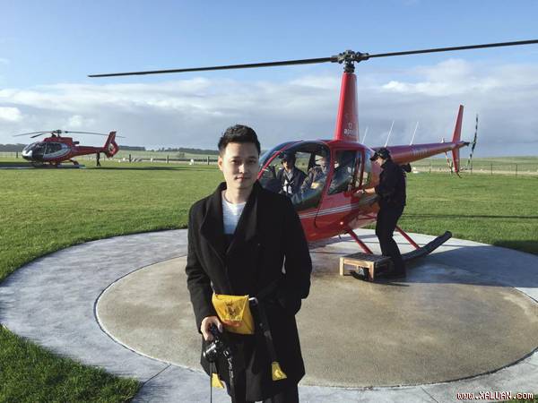 Quang Vinh đã thuê riêng một chiếc trực thăng.