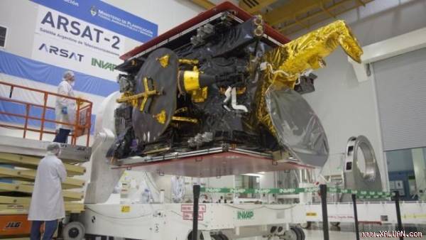 Arsat 2 sẽ được phóng lên quỹ đạo Trái Đất.