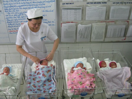 Ca sinh 5 hiếm gặp đã chào đời “mẹ tròn con vuông“ tại Từ Dũ