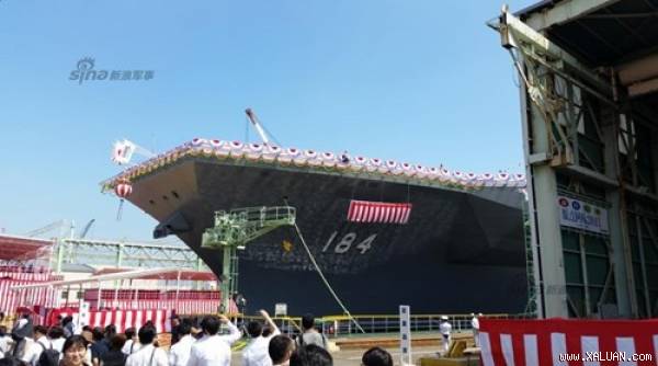  Tàu khu trục chở trực thăng Izumo thứ hai đánh số hiệu 184 của Lực lượng phòng vệ biển Nhật Bản vừa được hạ thủy hôm 27/8.