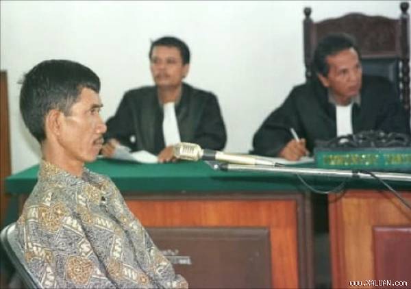Ahmad Suradji tại tòa