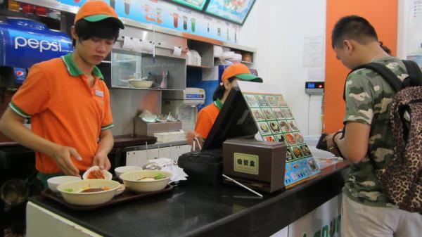 Vì đâu sinh viên dễ bị mất phương hướng?