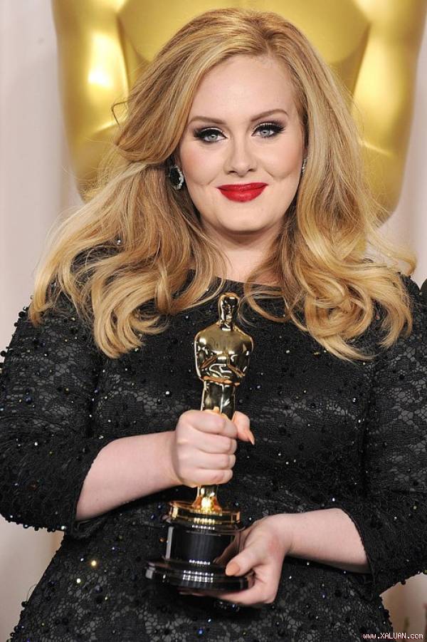 5 chiêu làm đẹp học từ Adele cho nàng tròn trịa