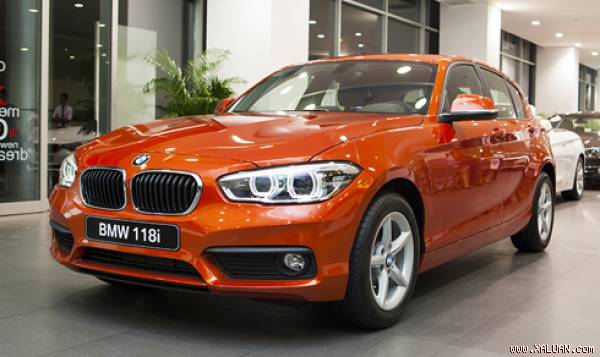 Phiên bản BMW 118i mới được đưa về Việt Nam.