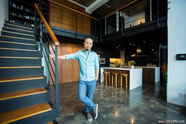 Căn hộ penthouse của nhạc sĩ Huy Tuấn có thiết kế hiện đại, tiện nghi kết hợp với công nghệ thông minh.
